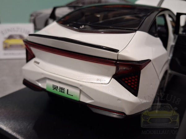 Lingxi L (Dongfeng Honda) Weiss Metallic