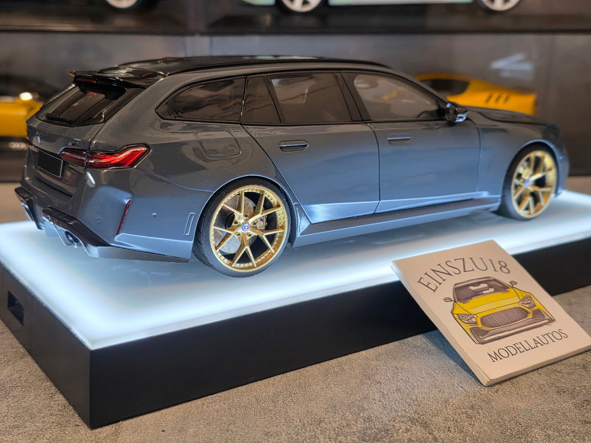 1 of 1  Minichamps BMW M5 Touring 2024 Grey Metallic - HRE Wheels Silver - 110023901