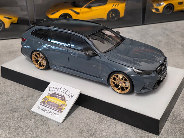1 of 1  Minichamps BMW M5 Touring 2024 Grey Metallic - HRE Wheels Silver - 110023901