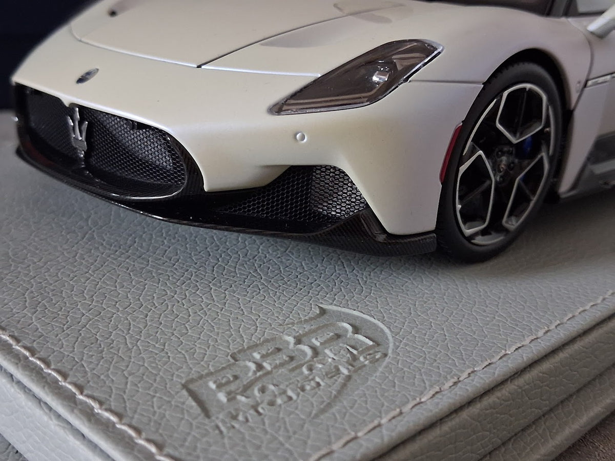 1:18 BBR Models Maserati MC20 (2020) Bianco Audace HE180051AMA