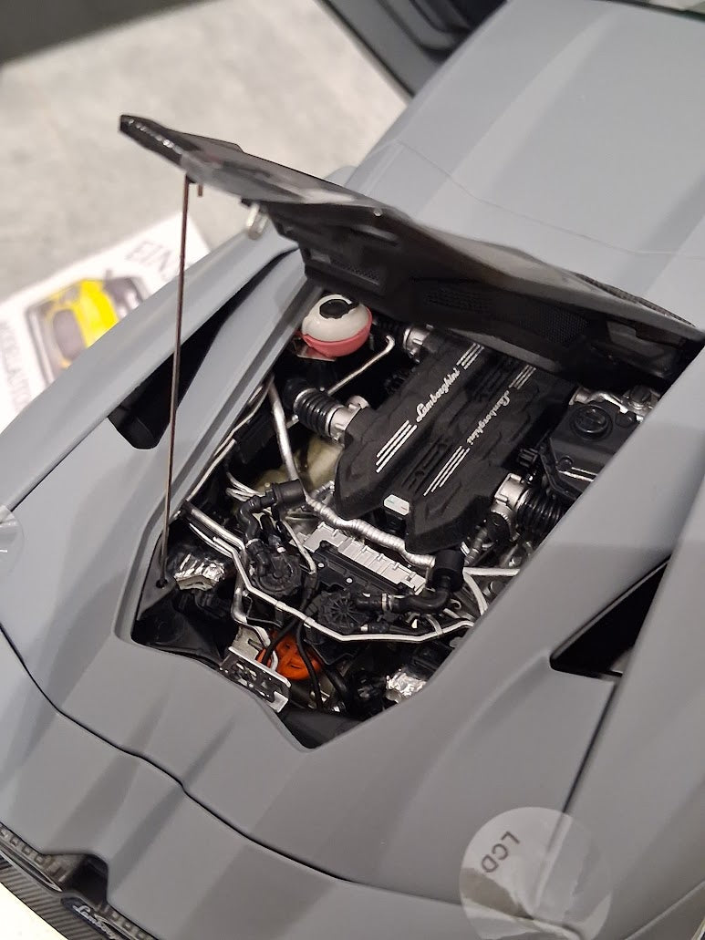 1:18 LCD Models - 2023 Lamborghini Revuelto Matte Grey - LCD18026-MG