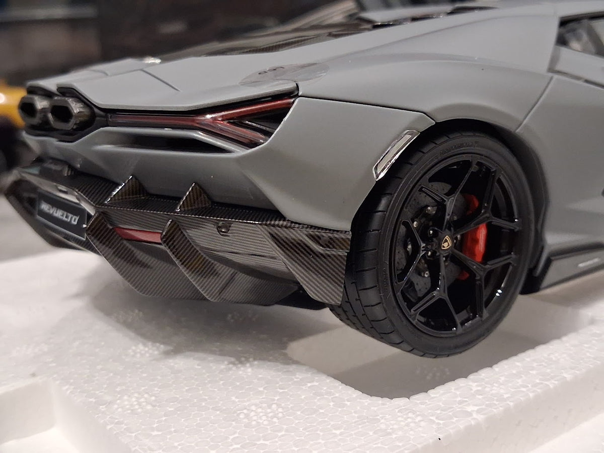 1:18 LCD Models - 2023 Lamborghini Revuelto Matte Grey - LCD18026-MG