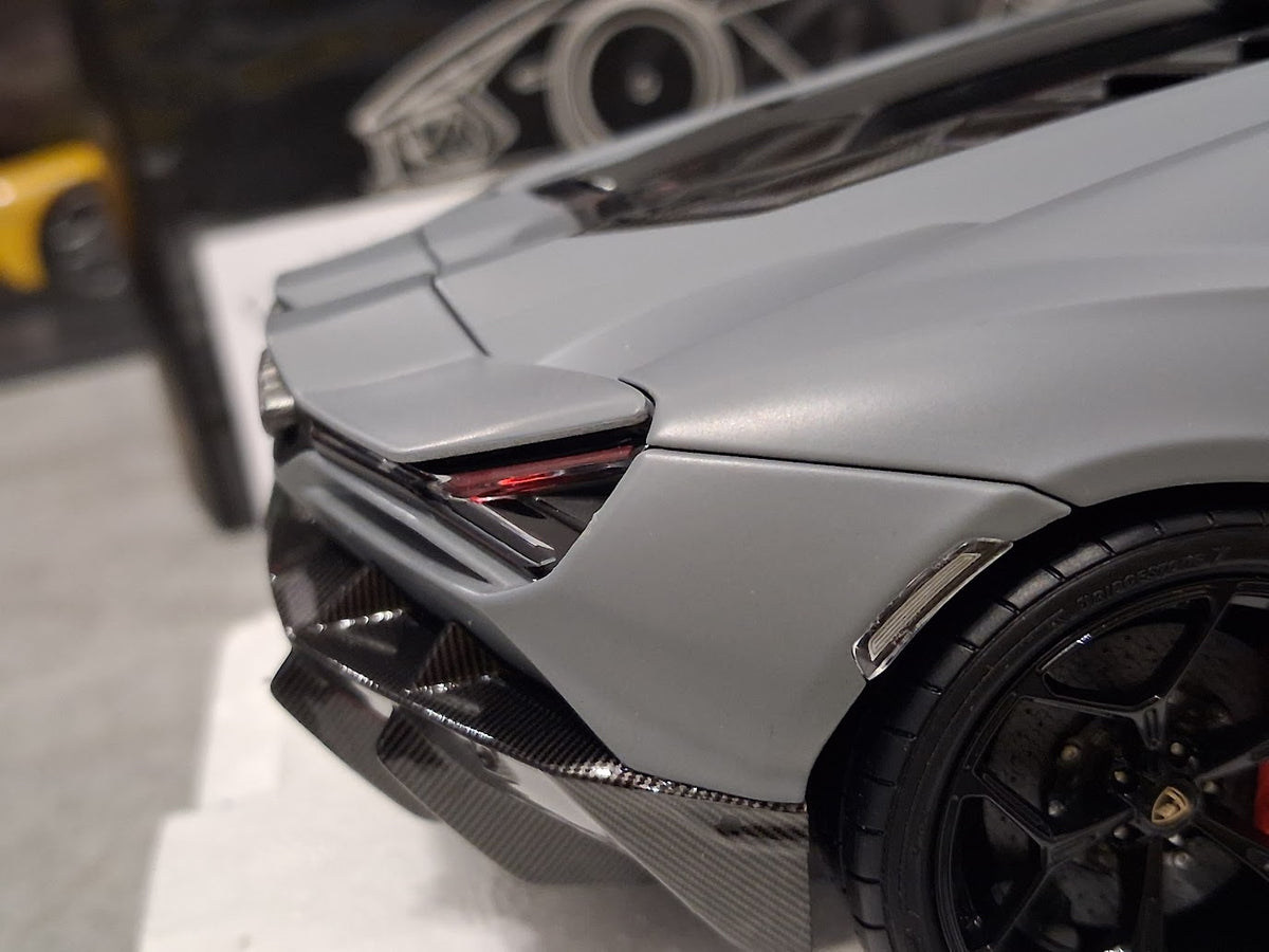 1:18 LCD Models - 2023 Lamborghini Revuelto Matte Grey - LCD18026-MG