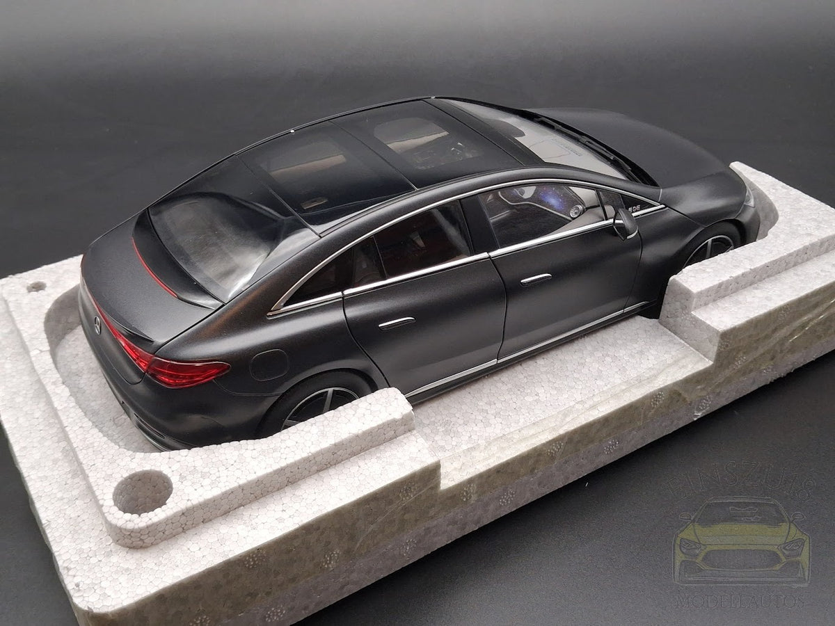 Mercedes-Benz EQE Limousine (V295) - Graphitgrau Magno
