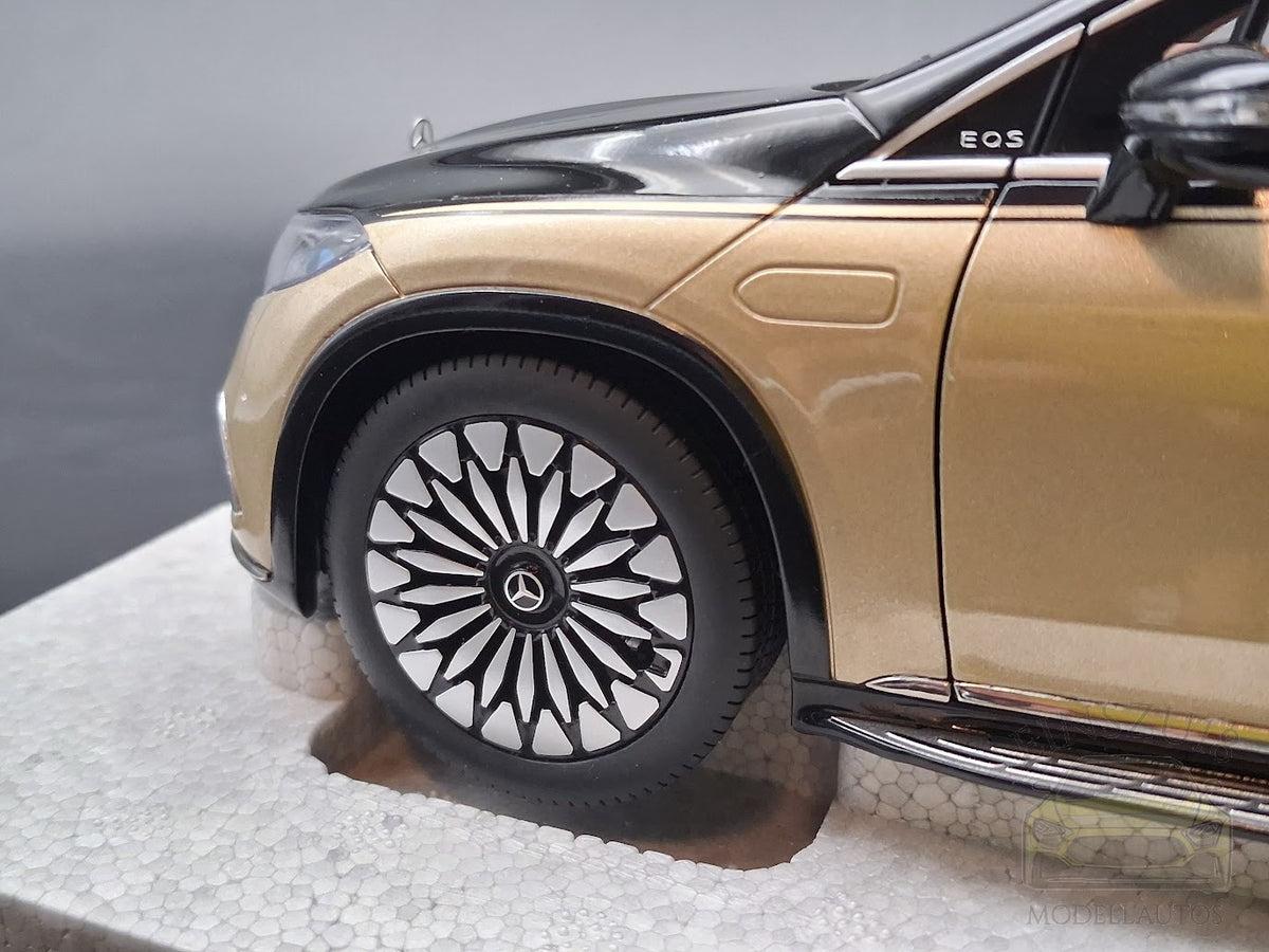 Mercedes-Maybach EQS 680 SUV (Z296) - Obsidianschwarz/ Kalaharigold