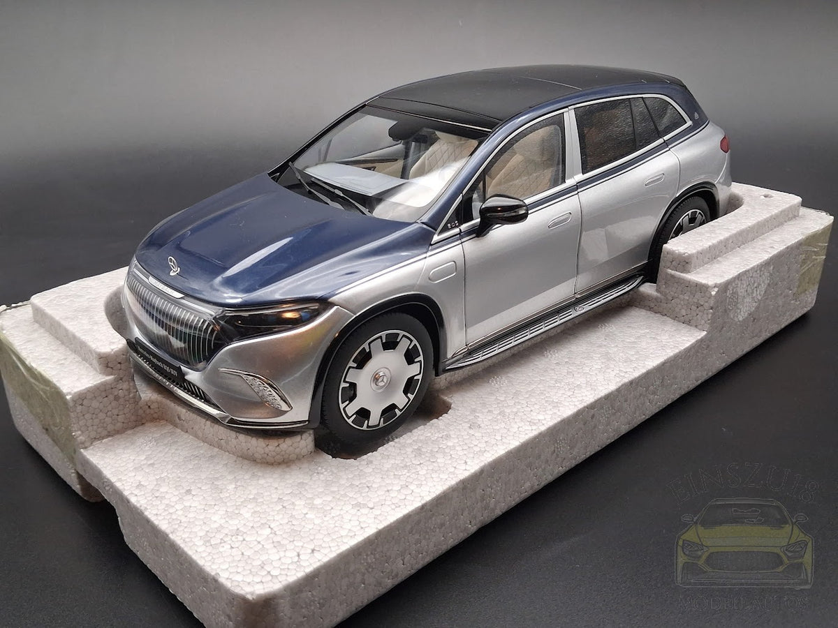 Mercedes-Maybach EQS 680 SUV (Z296) - Nautikblau/ Hightech-Silber