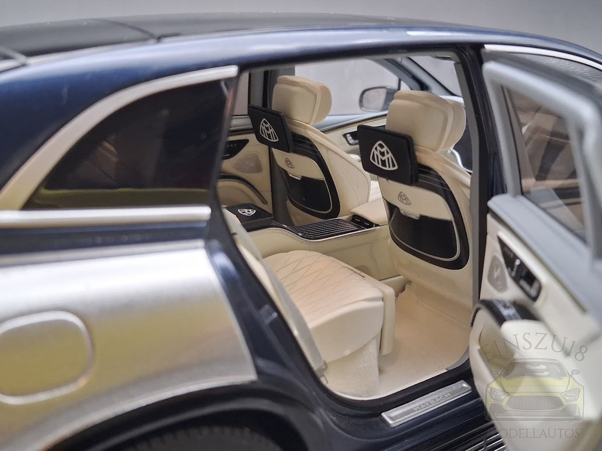 Mercedes-Maybach EQS 680 SUV (Z296) - Nautikblau/ Hightech-Silber