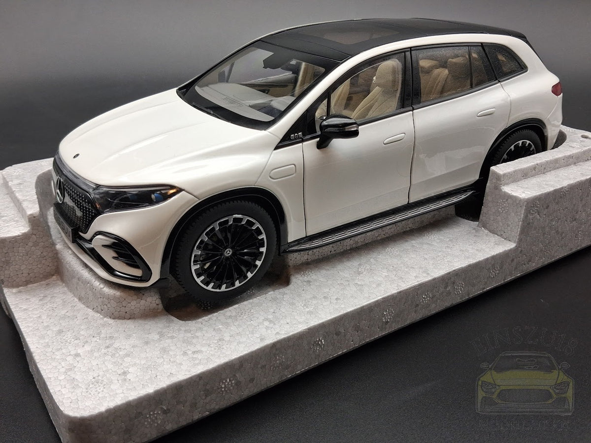 Mercedes-Benz EQS SUV AMG Line (X296)- Manufaktur Diamantweiss Bright