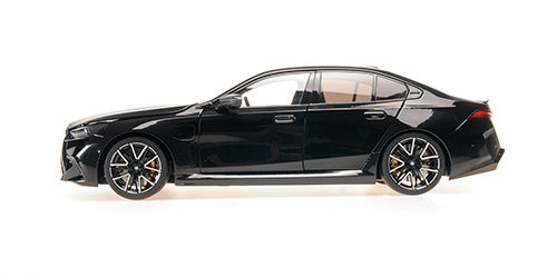 BMW M5 2024 Black Metallic (All Open) - 110023801