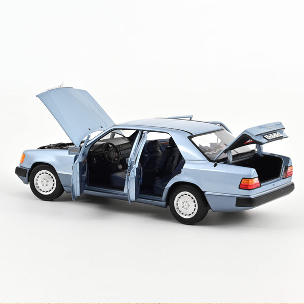 Mercedes-Benz 230E W124 1989 Limousine Light Blue Metallic 183945