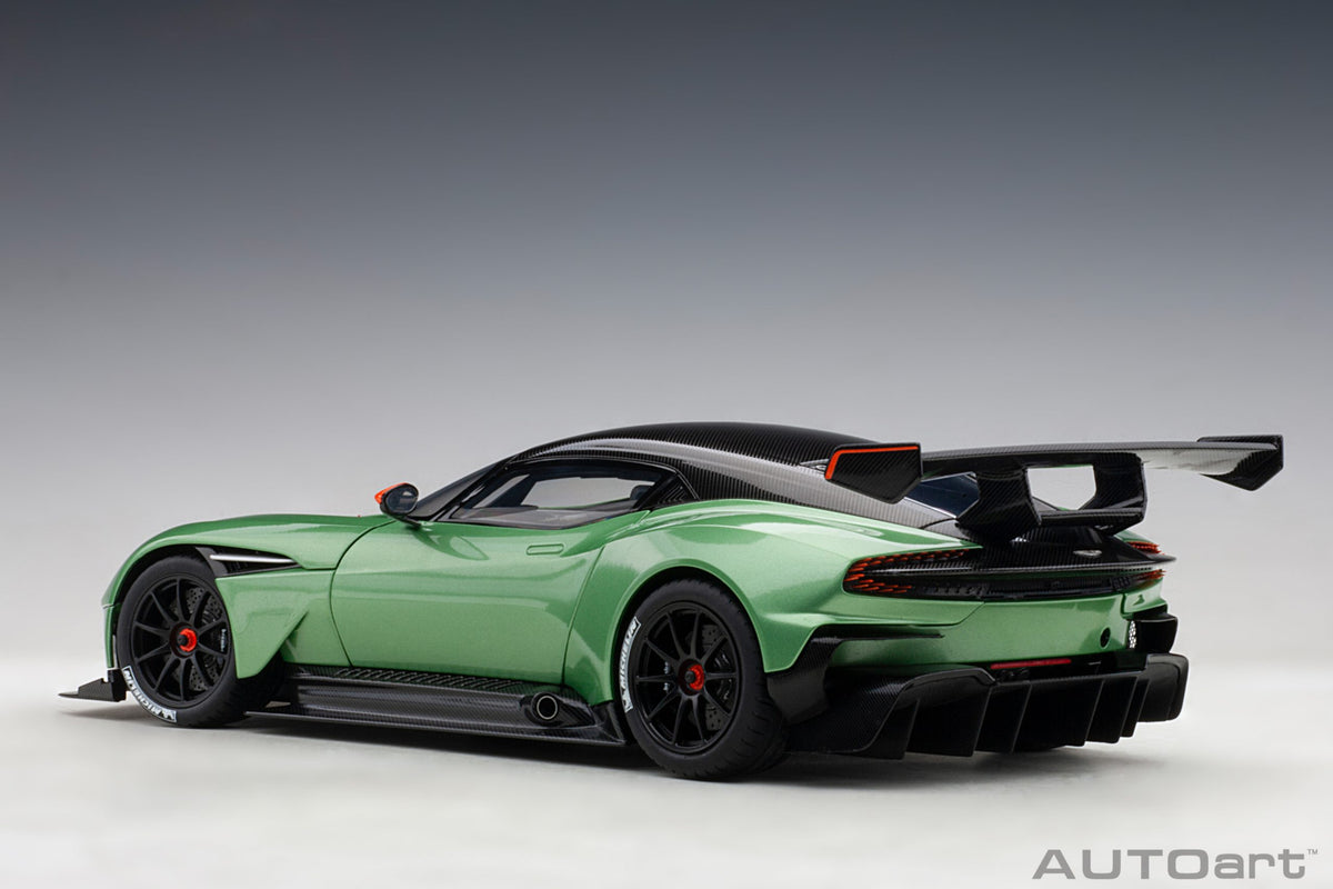 Aston Martin Vulcan 2015 Apple Tree Green Metallic