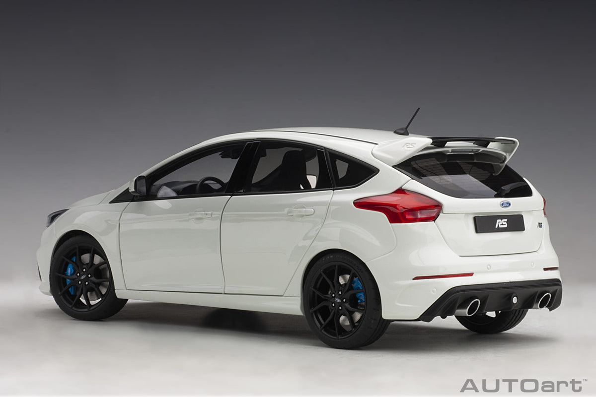 Ford Focus RS MK3 2016 Frozen White