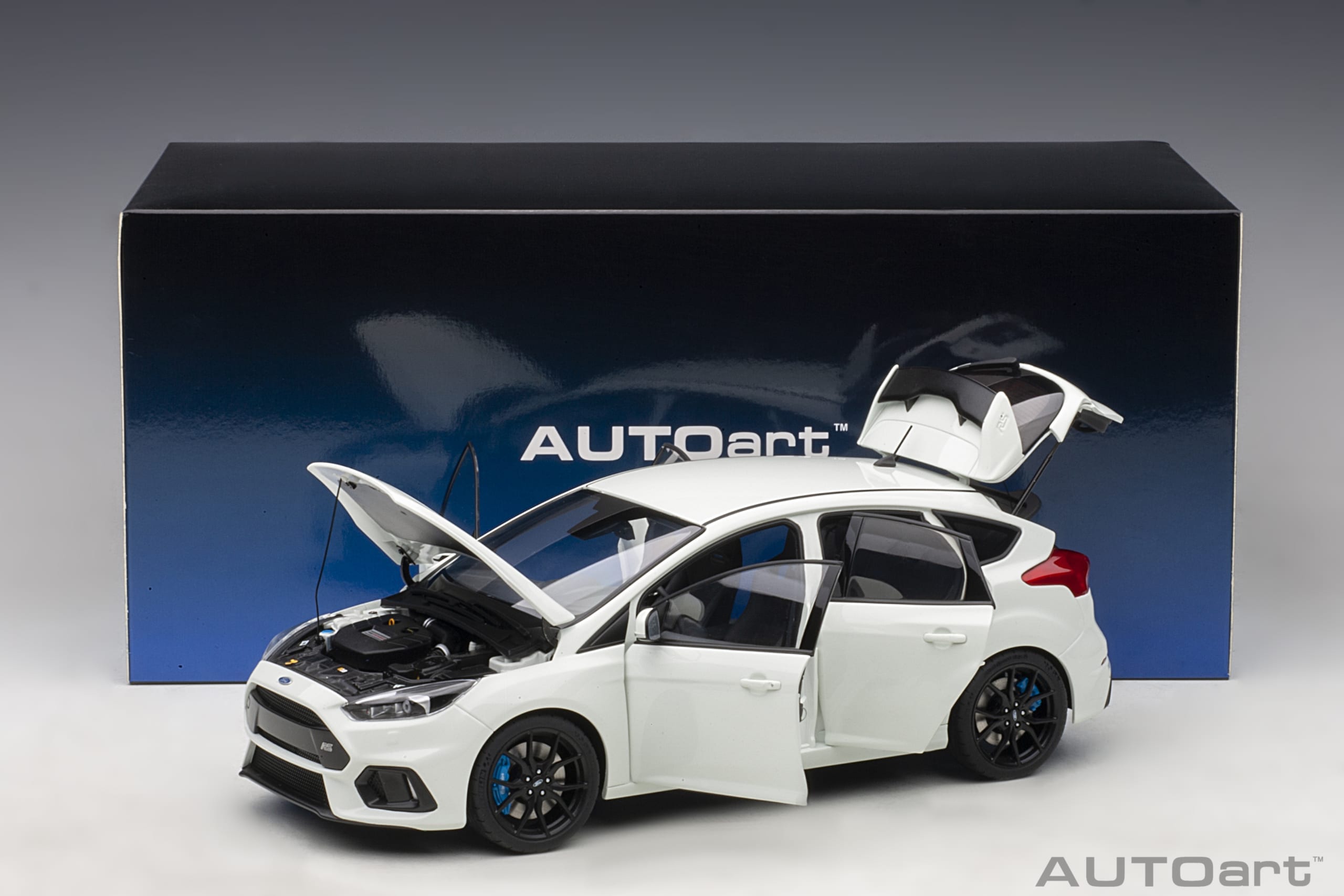 Ford Focus RS MK3 2016 Frozen White