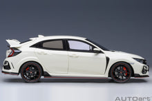 Lade das Bild in den Galerie-Viewer, Honda Civic Type R (FK8) 2021 Championship White
