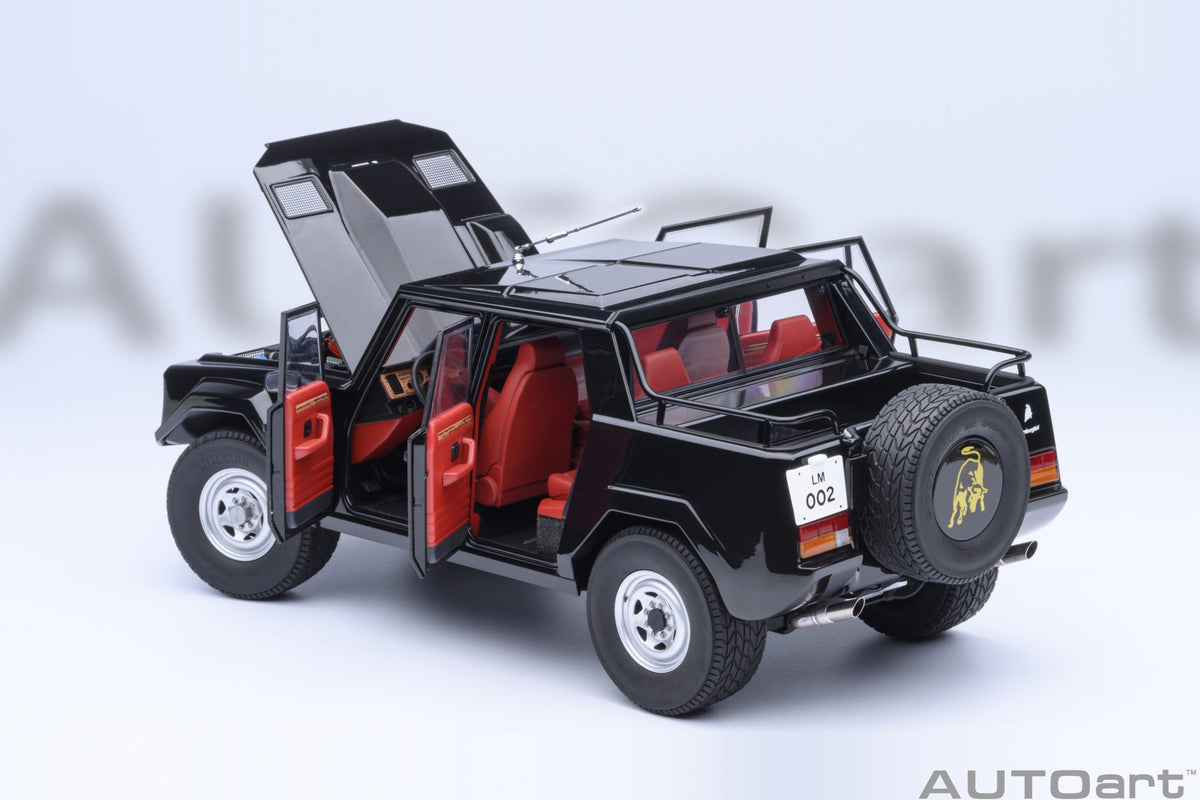 Lamborghini LM002 (Nero Tenebre) - 74550