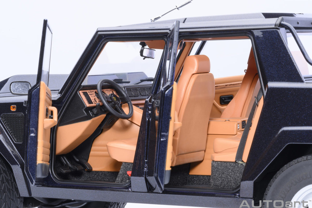 Lamborghini LM002 (Blu Acapulco Metallic) - 74552