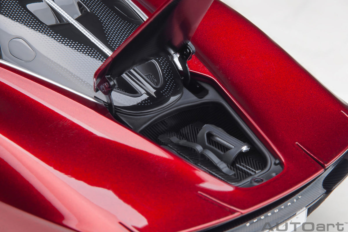 McLaren Speedtail Volcano Red - 76087