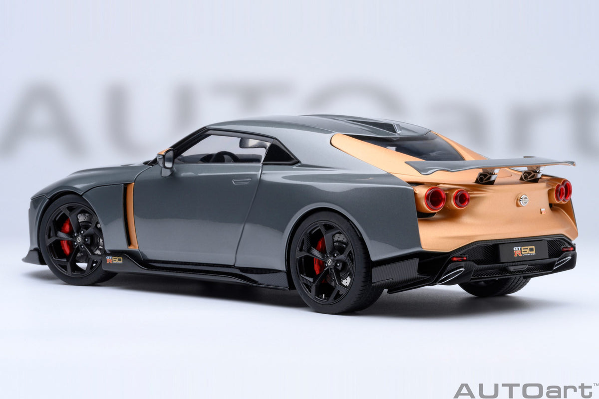 Nissan GT-R50 by Italdesign Liquid Kinetic Silver / Energetic Sigma Gold