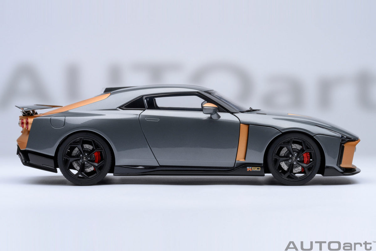 Nissan GT-R50 by Italdesign Liquid Kinetic Silver / Energetic Sigma Gold
