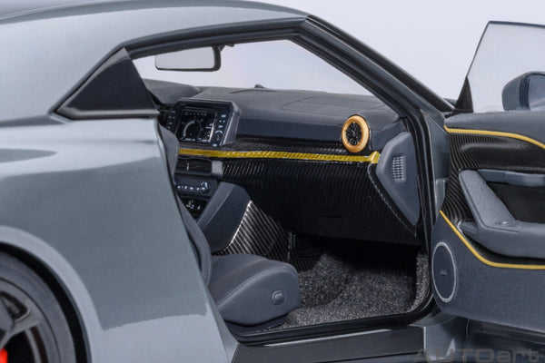 Nissan GT-R50 by Italdesign Liquid Kinetic Silver / Energetic Sigma Gold