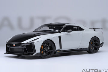 Nissan GT-R50 by Italdesign Metallic White / Black