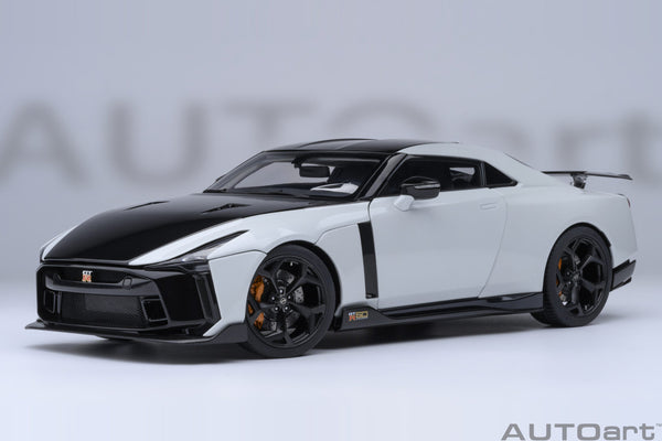 Nissan GT-R50 by Italdesign Metallic White / Black