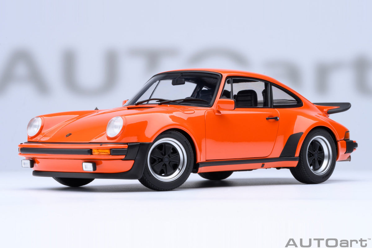 Porsche 911 Turbo 3.0 (930) (Continental Orange) - 78112