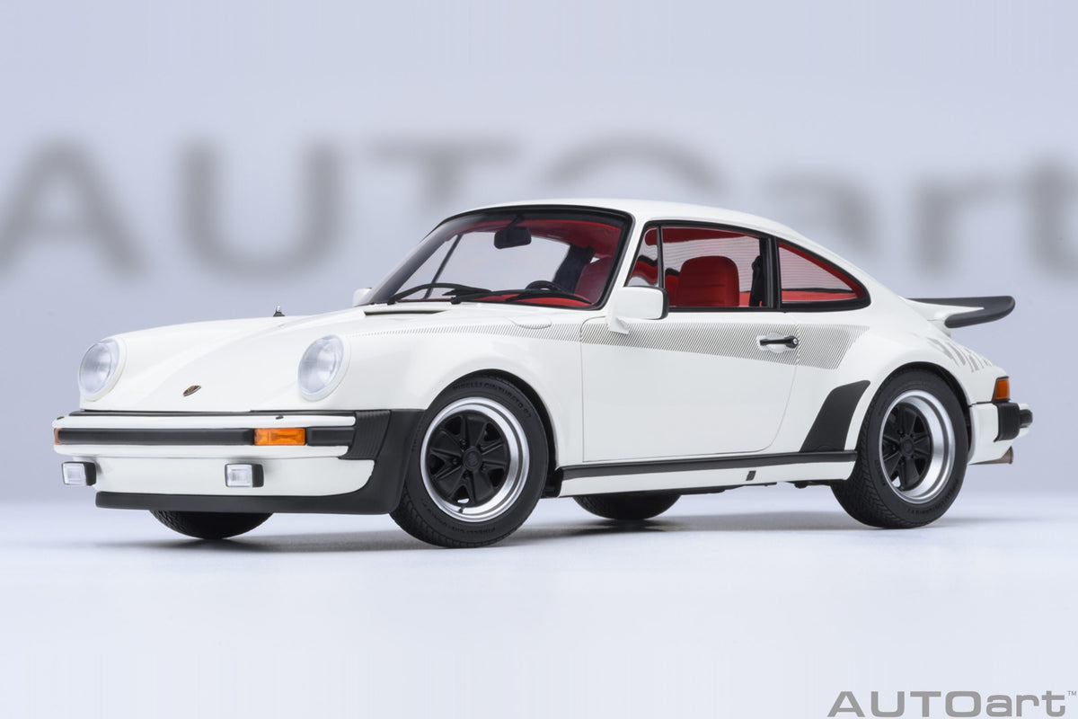 Porsche 911 Turbo 3.0 (930) (Grand Prix White) - 78113