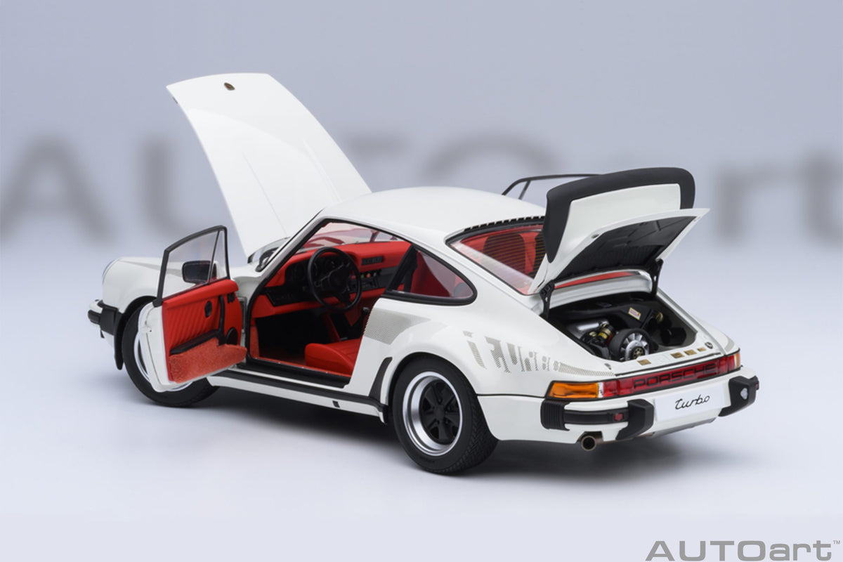 Porsche 911 Turbo 3.0 (930) (Grand Prix White) - 78113