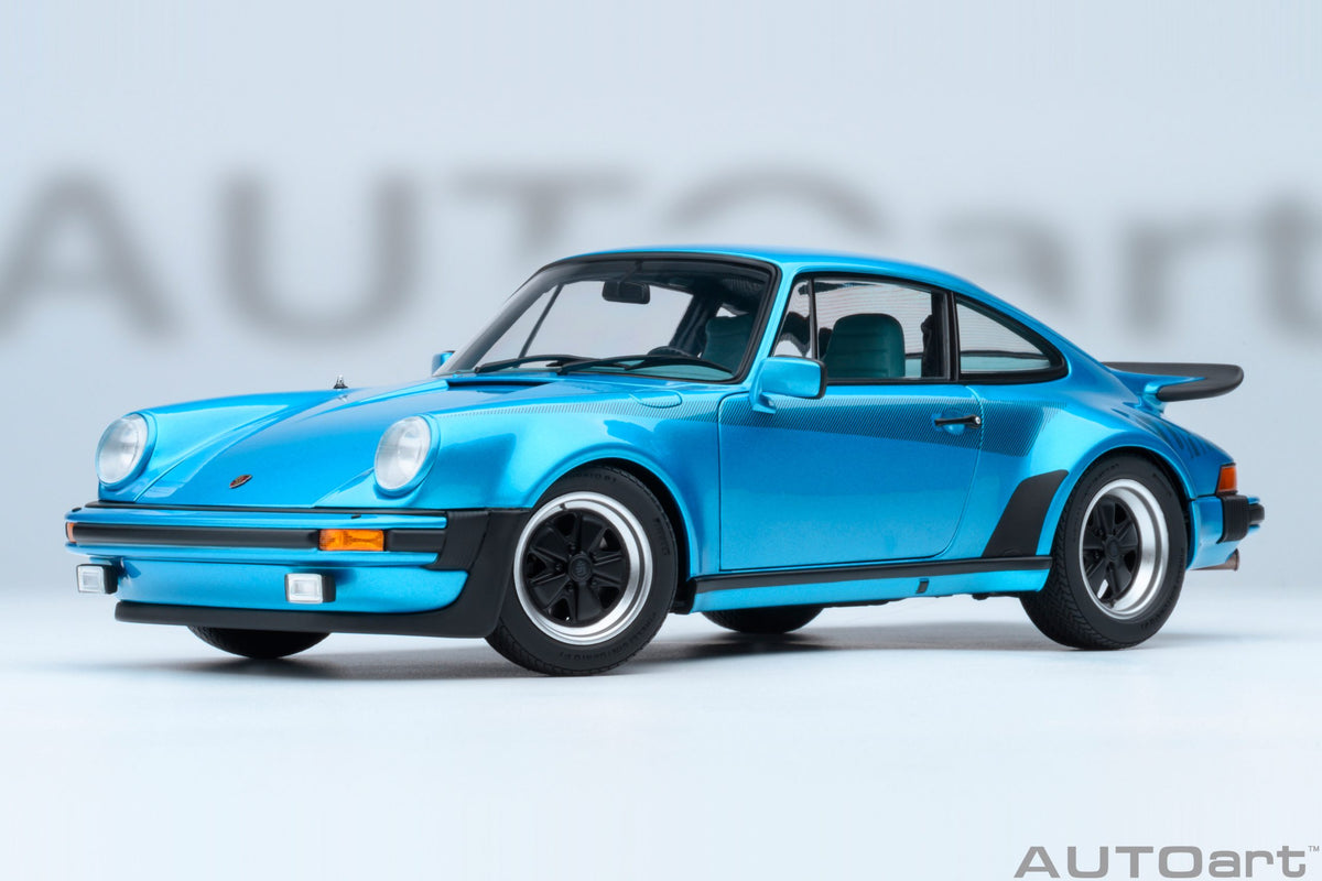 Porsche 911 Turbo 3.0 (930) (Minerva Blue) - 78115