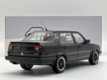 Lade das Bild in den Galerie-Viewer, Volkswagen VW Jetta MK2 Black 1987
