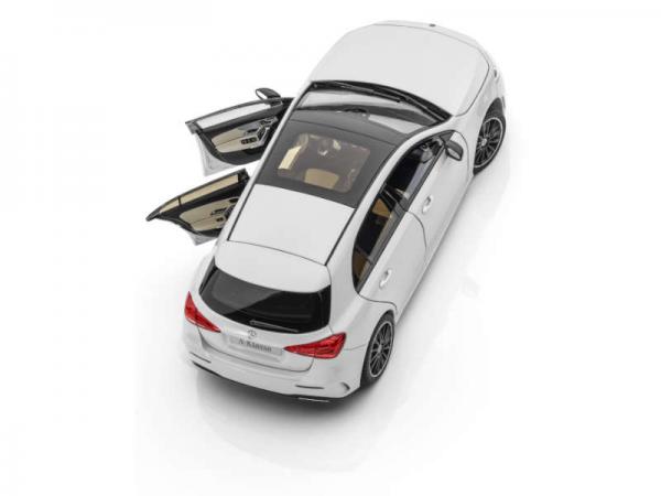 Mercedes-Benz A-Class AMG Line W177 2018 Digitalweiß (Dealer Edition)