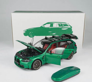 BMW M3 Touring Grün mit Dachbox