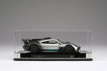 Lade das Bild in den Galerie-Viewer, Mercedes AMG One Silver
