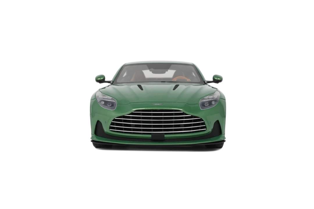 Aston Martin DB12 Vantage 2023 Green