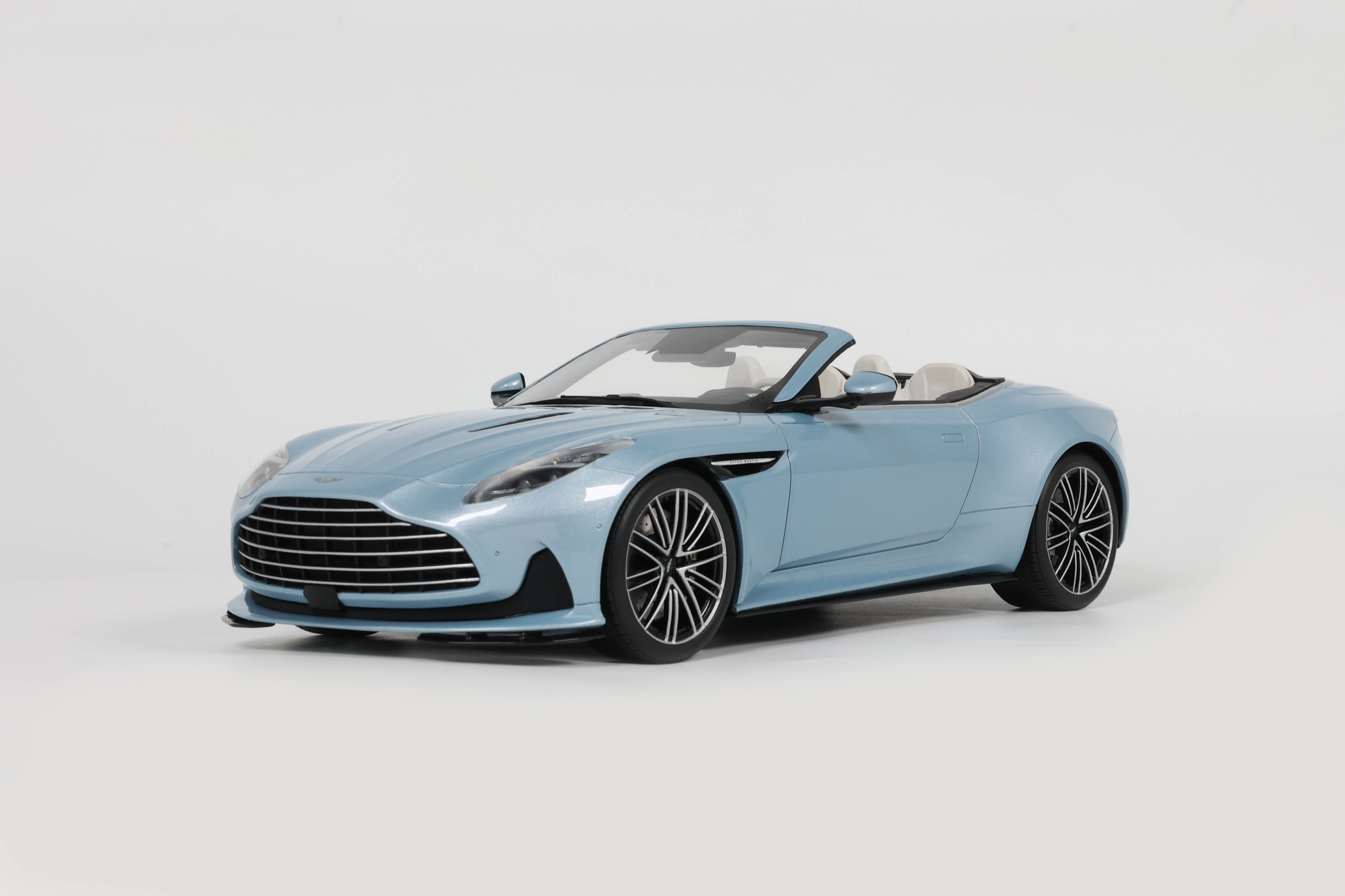 Aston Martin DB12 Volante 2023 Carribbean Blue Pearl 2