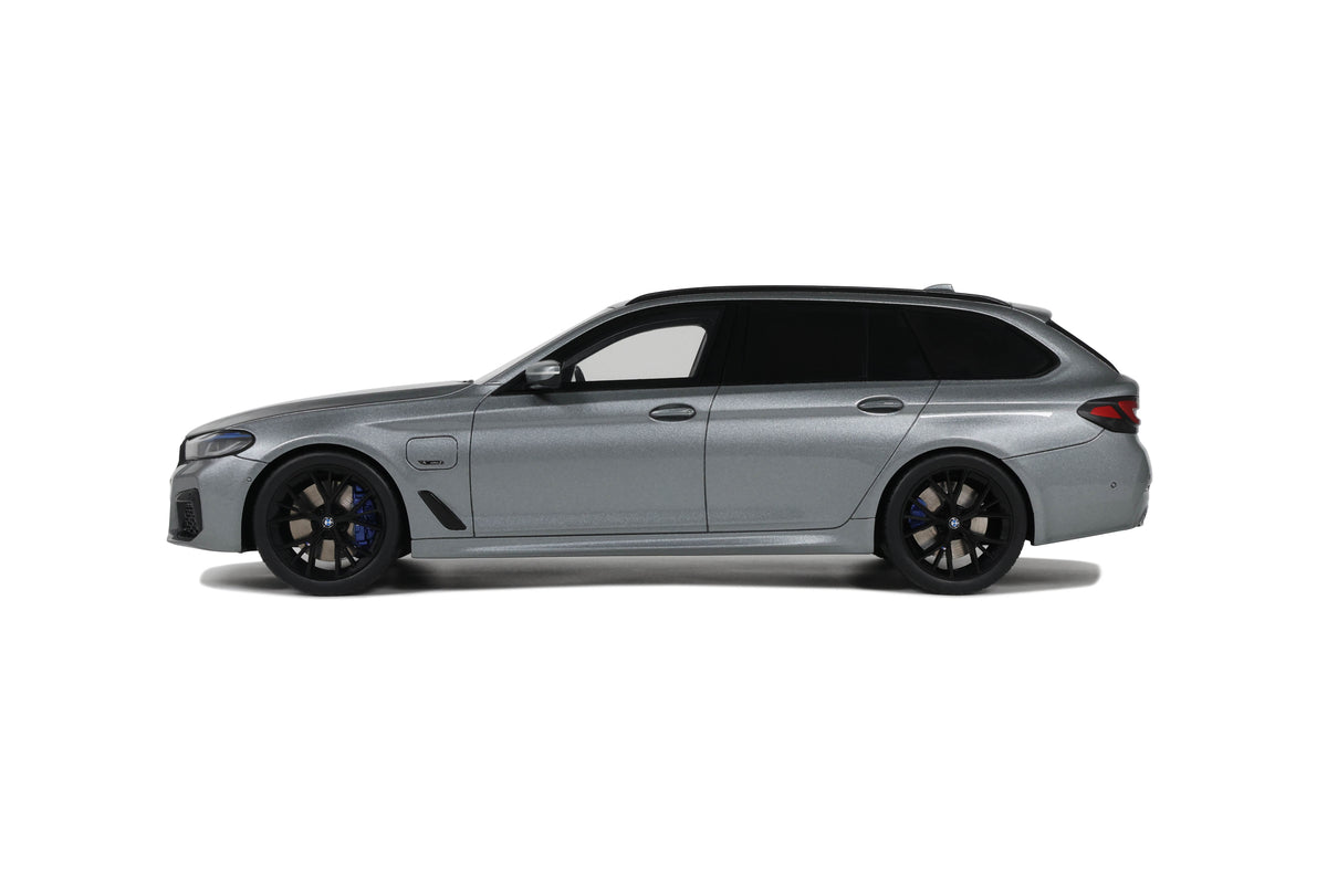 BMW 530e xDrive M Sport Touring 2023 Grey GT485