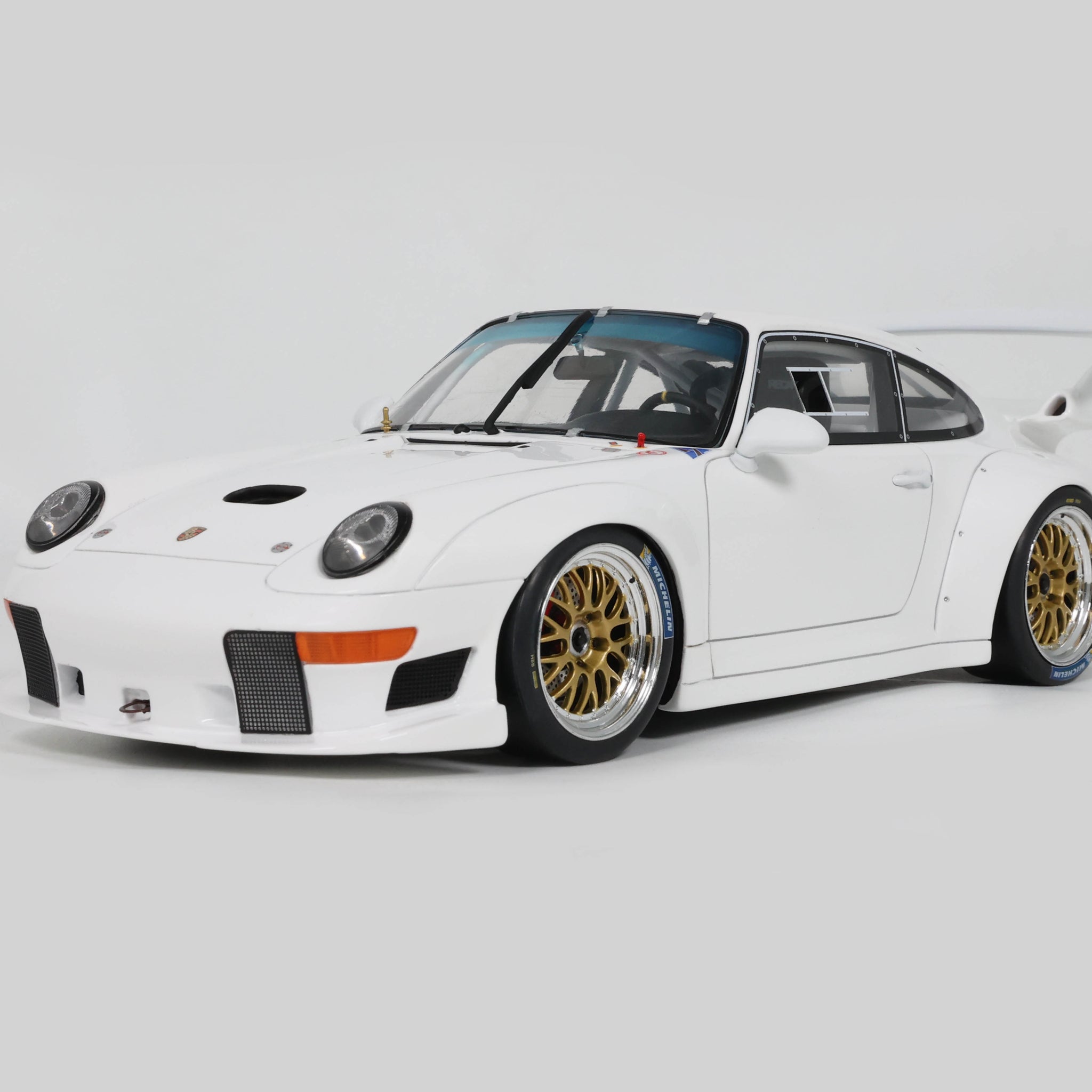 Porsche 911 (993) GT2 Evo 1995 Grand Prix White