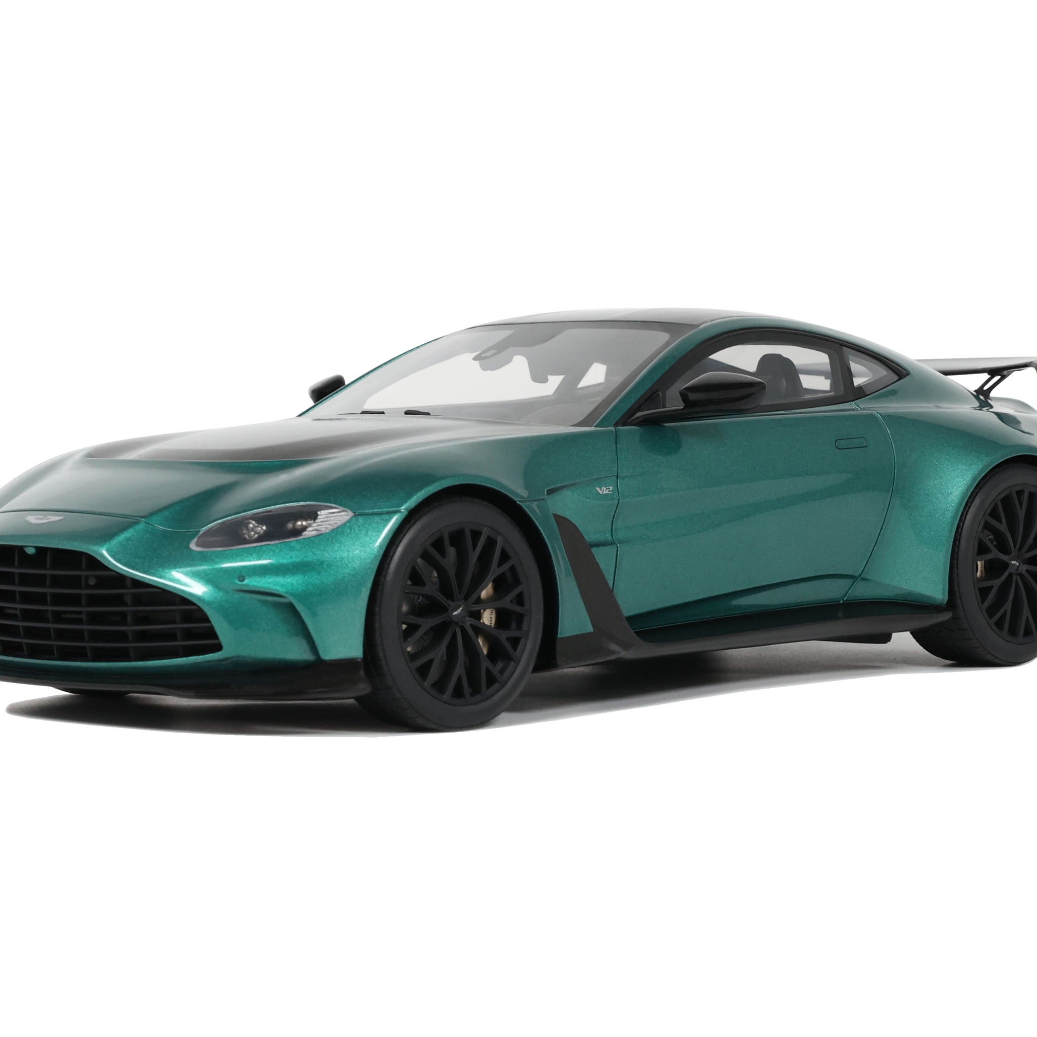 Aston Martin V12 Vantage 2023 Aston Martin Racing Green