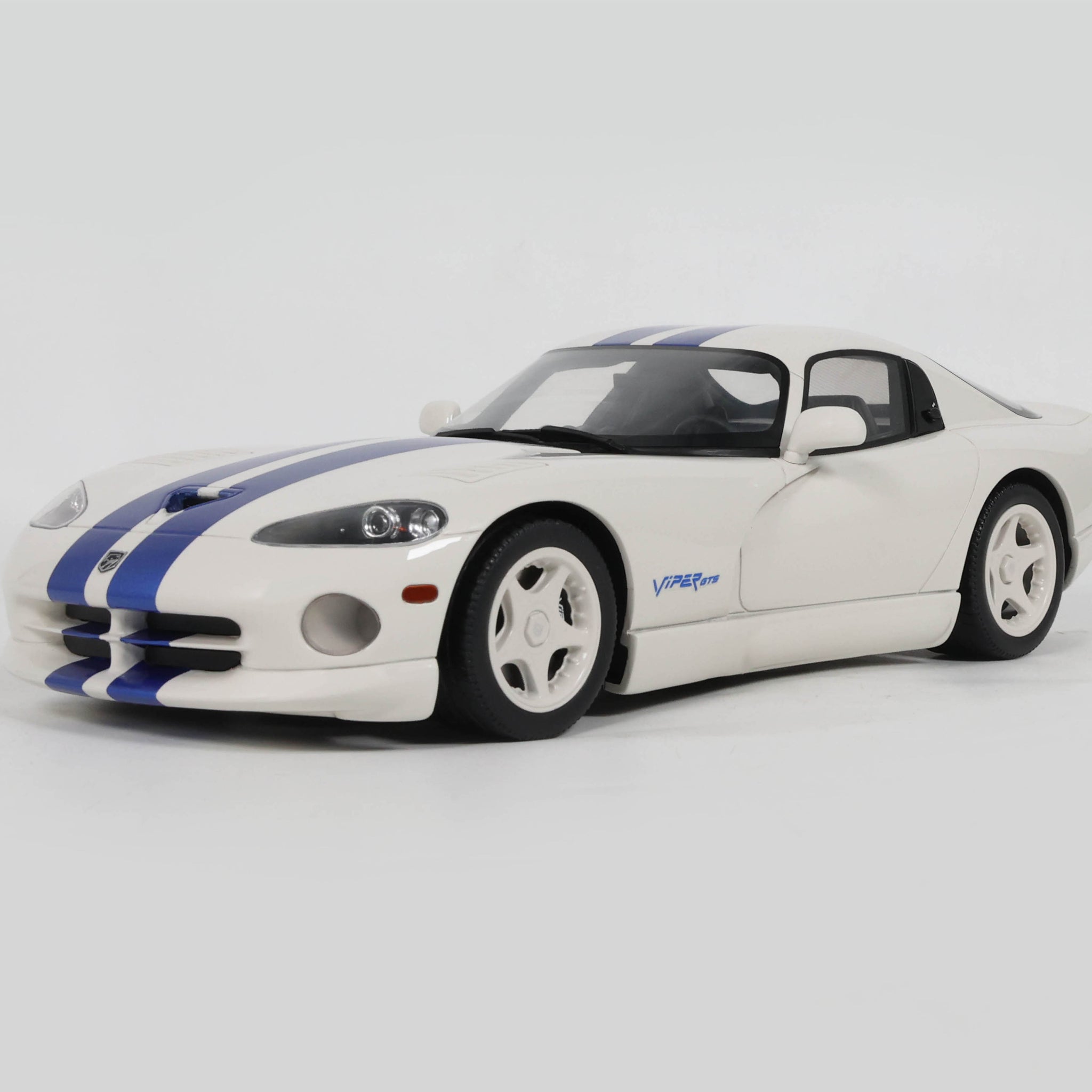 Dodge Viper GTS 1996 Stone White