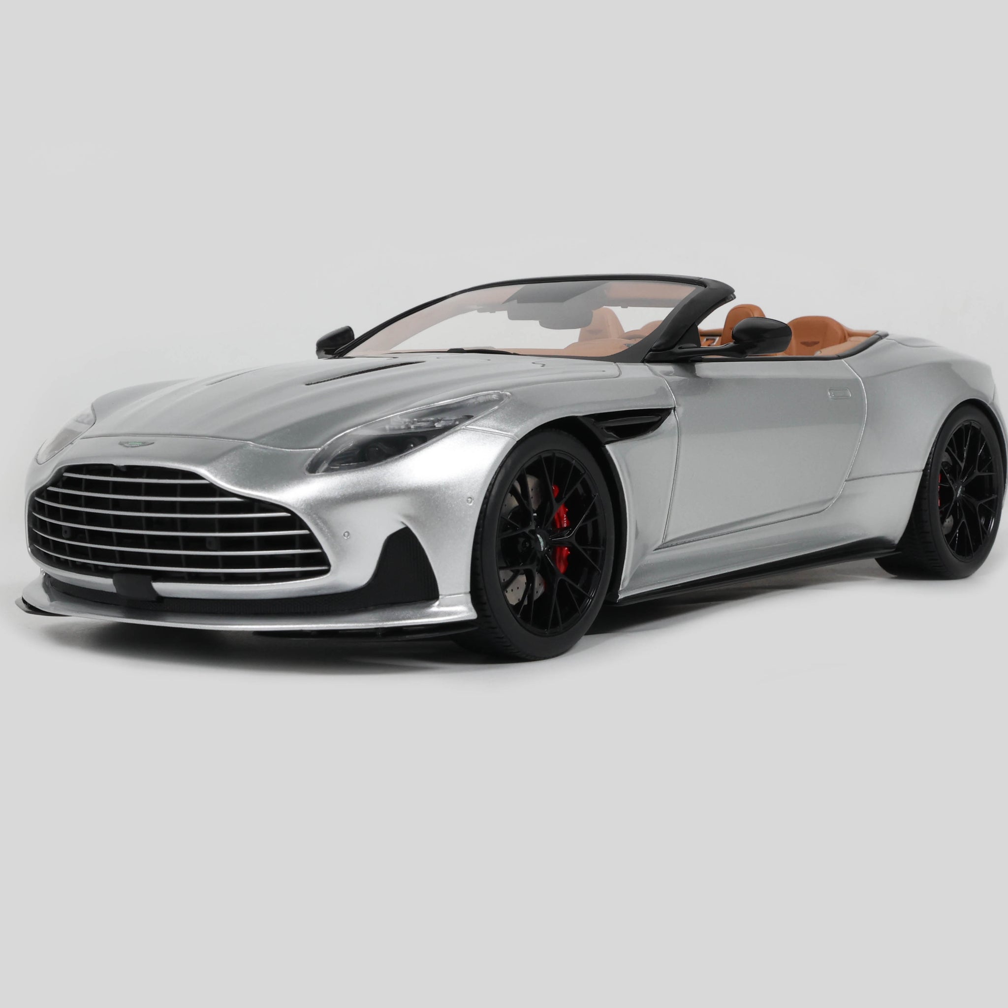 Aston Martin DB12 Volante 2023 Silver