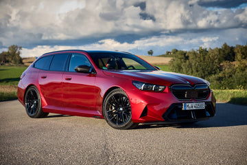 BMW M5 Touring 2025 Fire Red