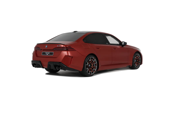 BMW M5 2025 Peable Beach Frozen Orange Metallic