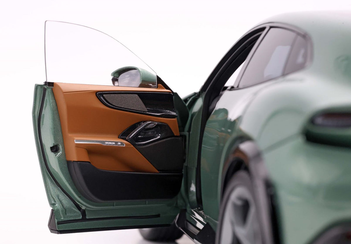 Ferrari Purosangue diecast full open Verde Dora - HE180052C