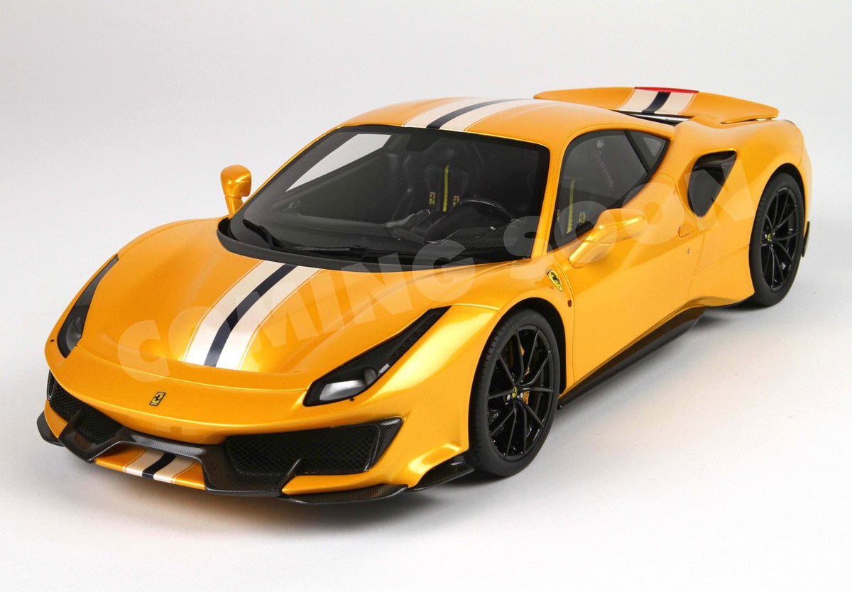 Ferrari 488 Pista - metal diecast - full open Giallo Tristrato with stripe silver/blue - LUXURY PACK - BASE AND CASE INCLUDED - HE180055DDIE