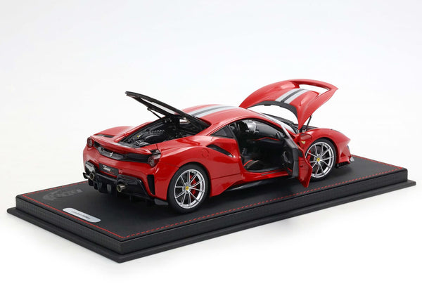 Ferrari 488 Pista - metal diecast - full open Rosso corsa con striscia - LUXURY PACK - BASE E VETRINA INCLUSE - HE180055DIE