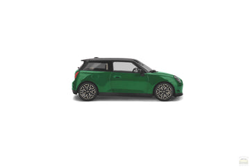 MINI Cooper SE Racing Green 1:18 TSM-Model