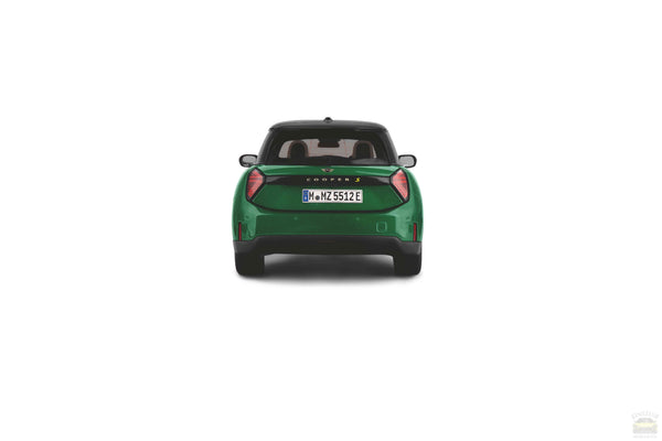 MINI Cooper SE Racing Green 1:18 TSM-Model