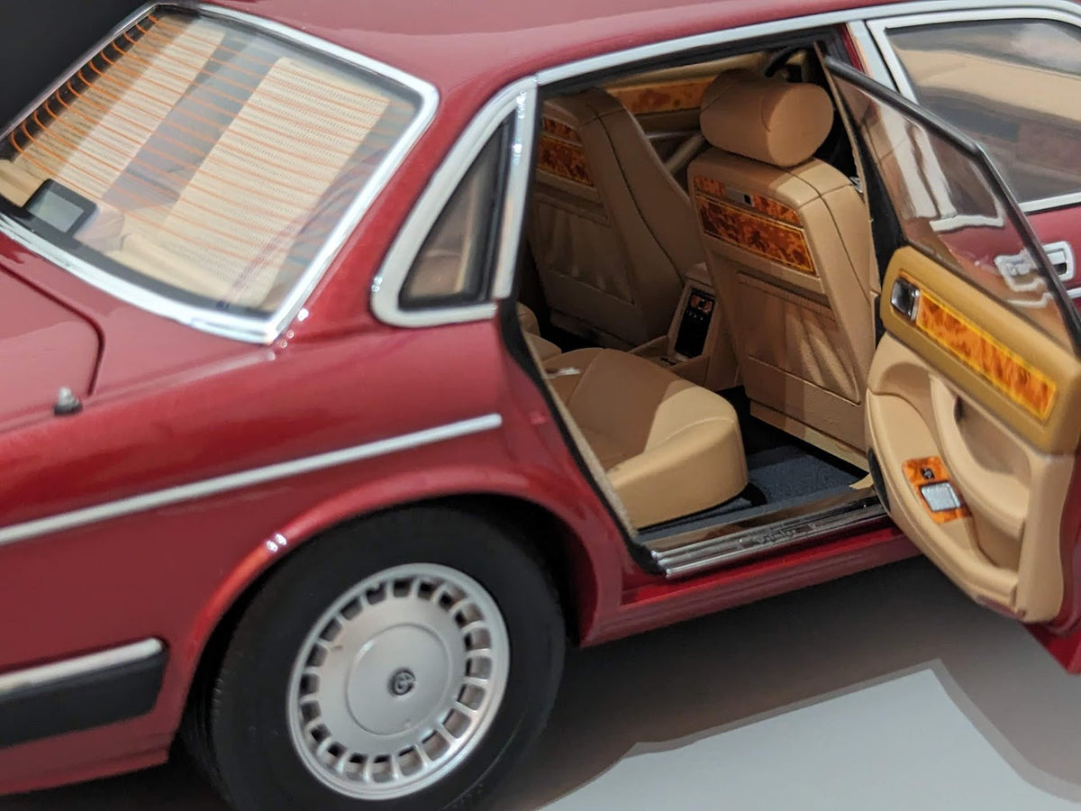 Jaguar Daimler XJ6 (XJ40) Flamenco Red