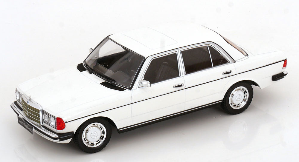 Mercedes 230E W123 1975 Sedan weiß